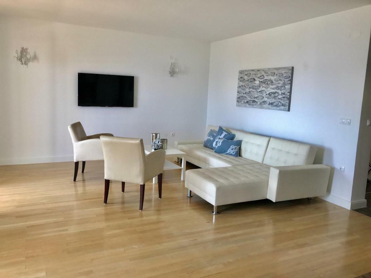 Apartments Villa Lux Дуги-Рат Экстерьер фото