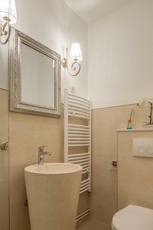Apartments Villa Lux Дуги-Рат Экстерьер фото