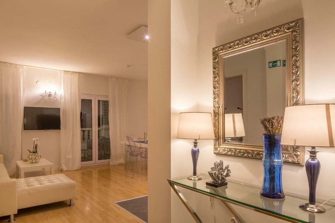 Apartments Villa Lux Дуги-Рат Экстерьер фото