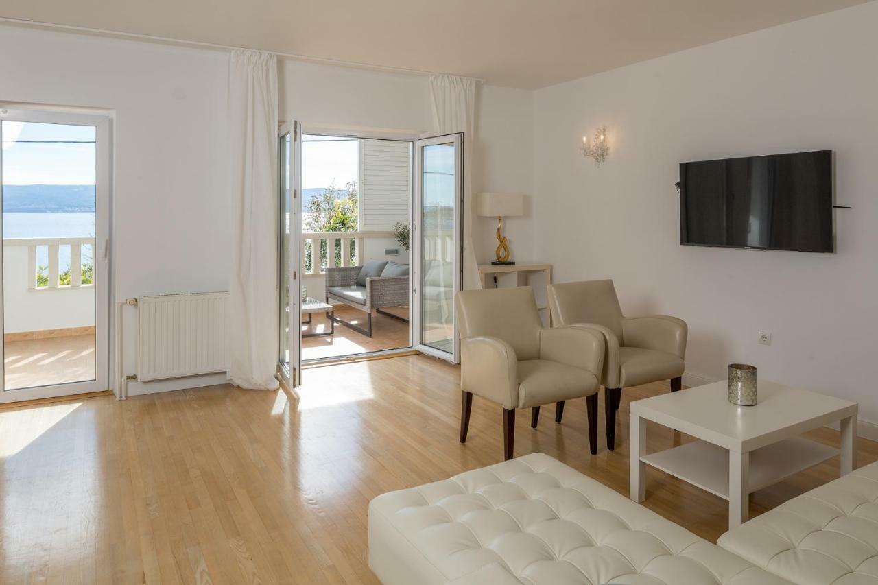 Apartments Villa Lux Дуги-Рат Экстерьер фото