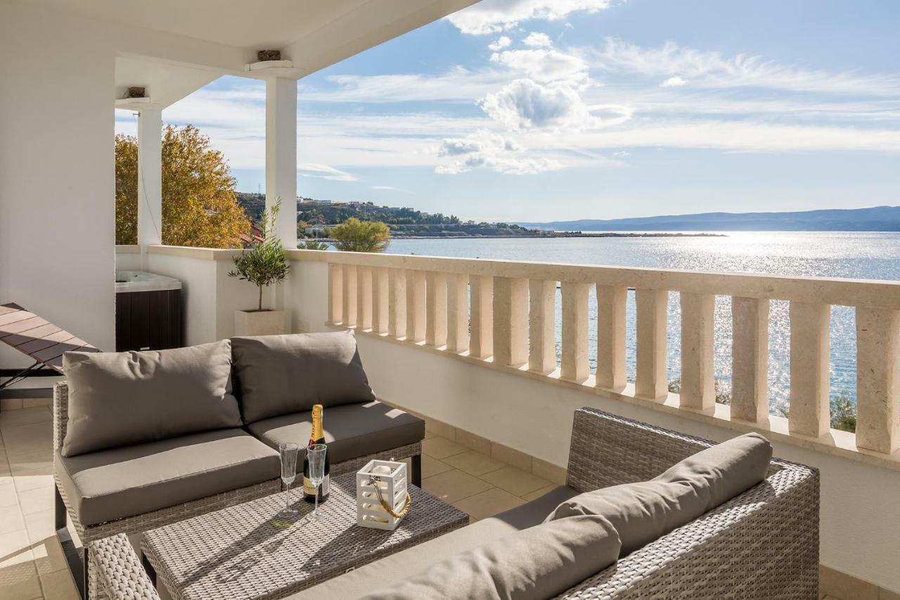 Apartments Villa Lux Дуги-Рат Экстерьер фото