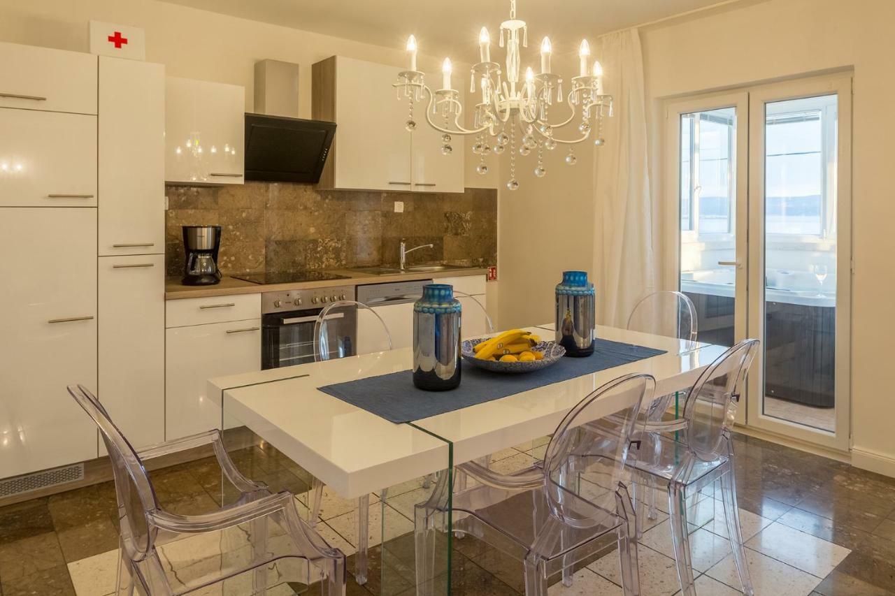Apartments Villa Lux Дуги-Рат Экстерьер фото