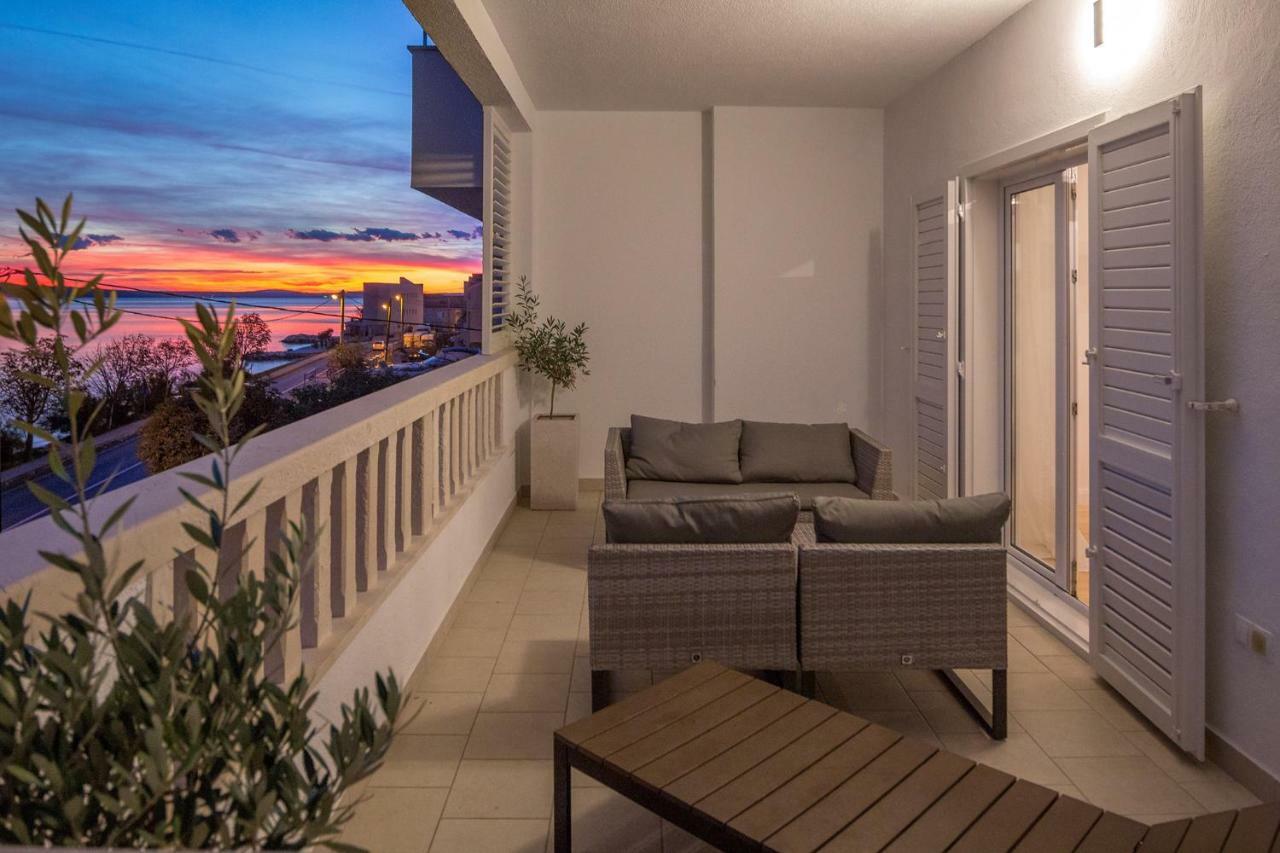 Apartments Villa Lux Дуги-Рат Экстерьер фото