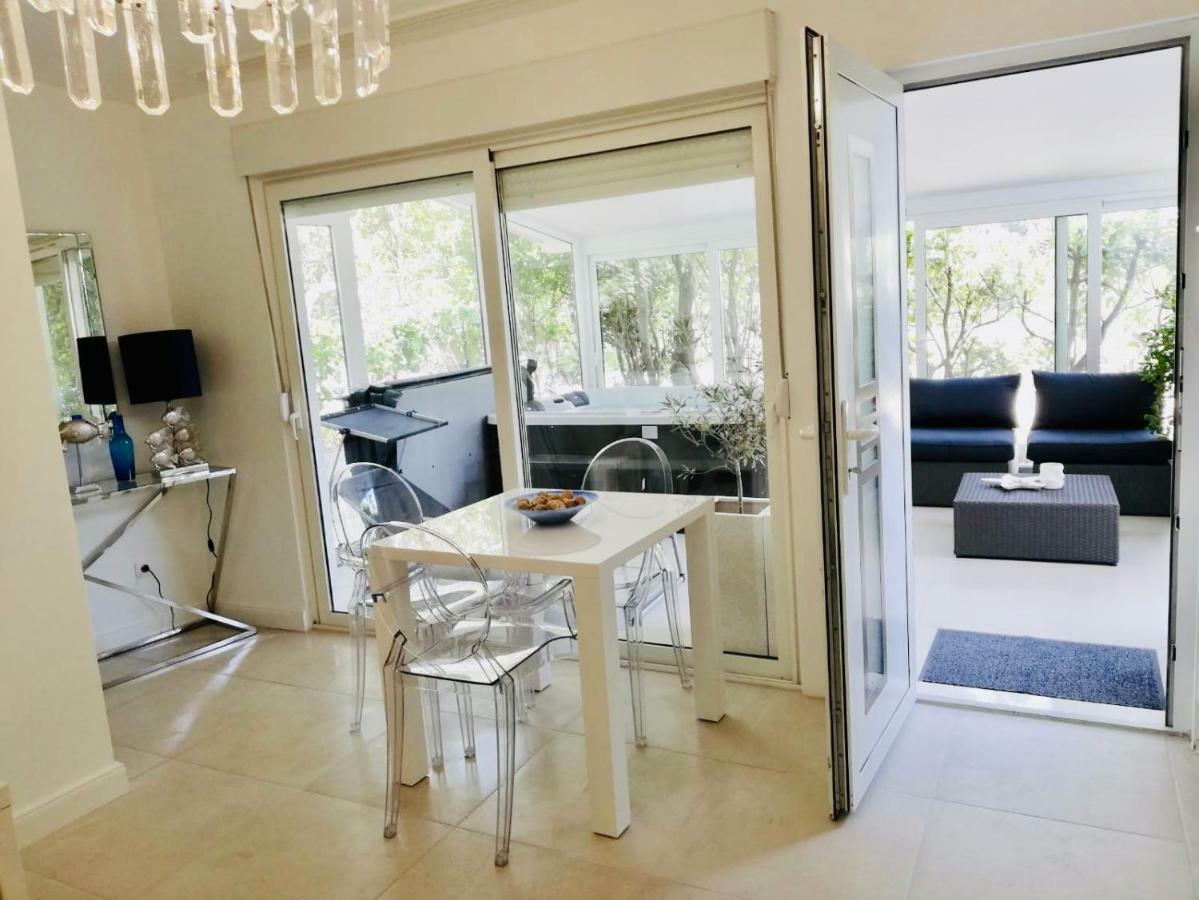 Apartments Villa Lux Дуги-Рат Экстерьер фото